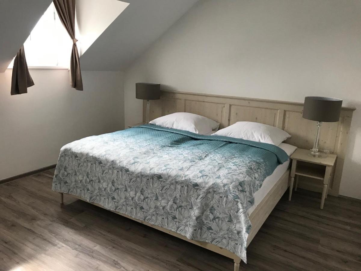 Rosenberg Kuria Bed & Breakfast Taplanszentkereszt Екстериор снимка