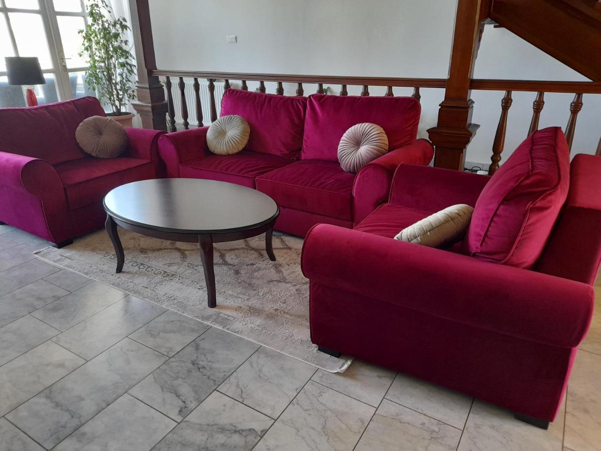 Rosenberg Kuria Bed & Breakfast Taplanszentkereszt Екстериор снимка